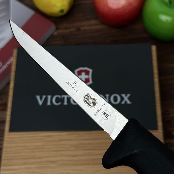 Ніж Victorinox Fibrox Poultry 11 см &ndash; професійний ніж для птиці 55903 фото