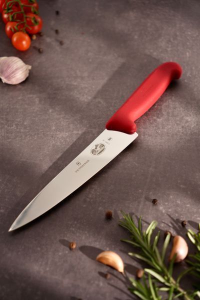 Кухонний ніж Victorinox Fibrox Carving 5.2001.19, 19 см (червона ручка) 5.2001.19 фото