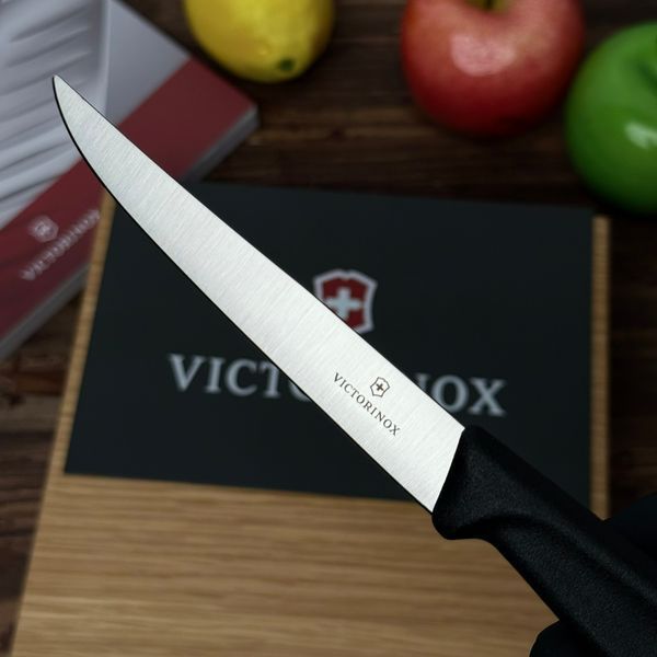 Ніж для стейка Victorinox Swiss Classic 11 см (чорний) 67203 фото